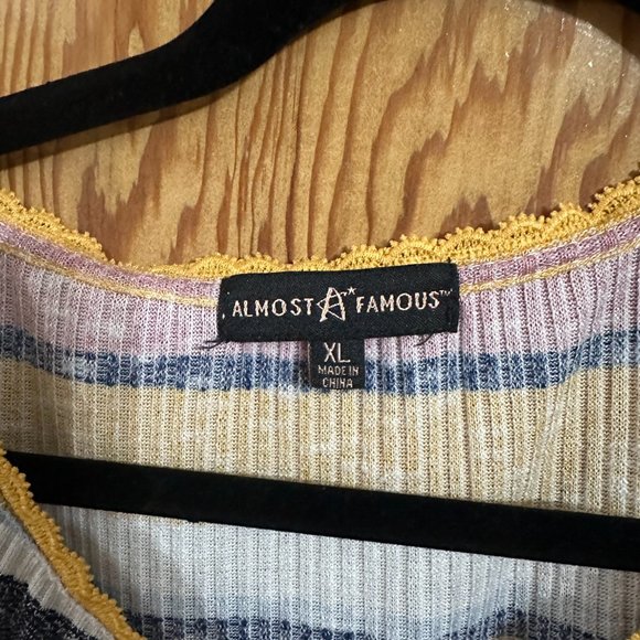 Diagonal Stripped T-Shirt with V-Neck - Picture 2 of 2